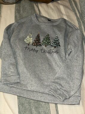SHEIN Gray Merry Christmas Tree Graphic Sweatshirt